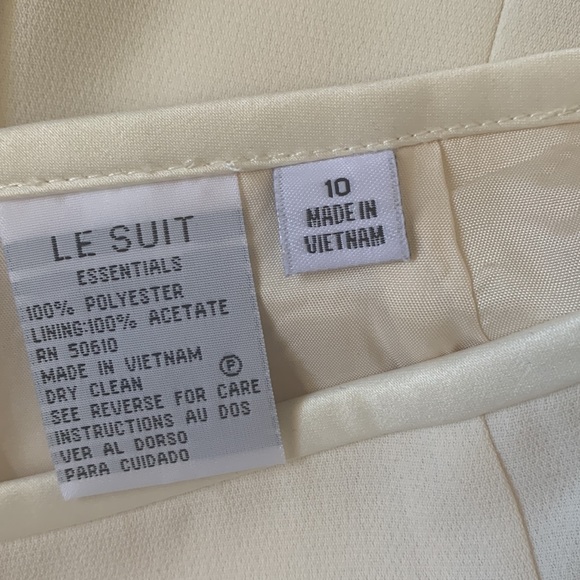 COPY - Cream maxi skirt suit rosette brooch satin notch collar nonwrinkling EUC - Picture 11 of 11